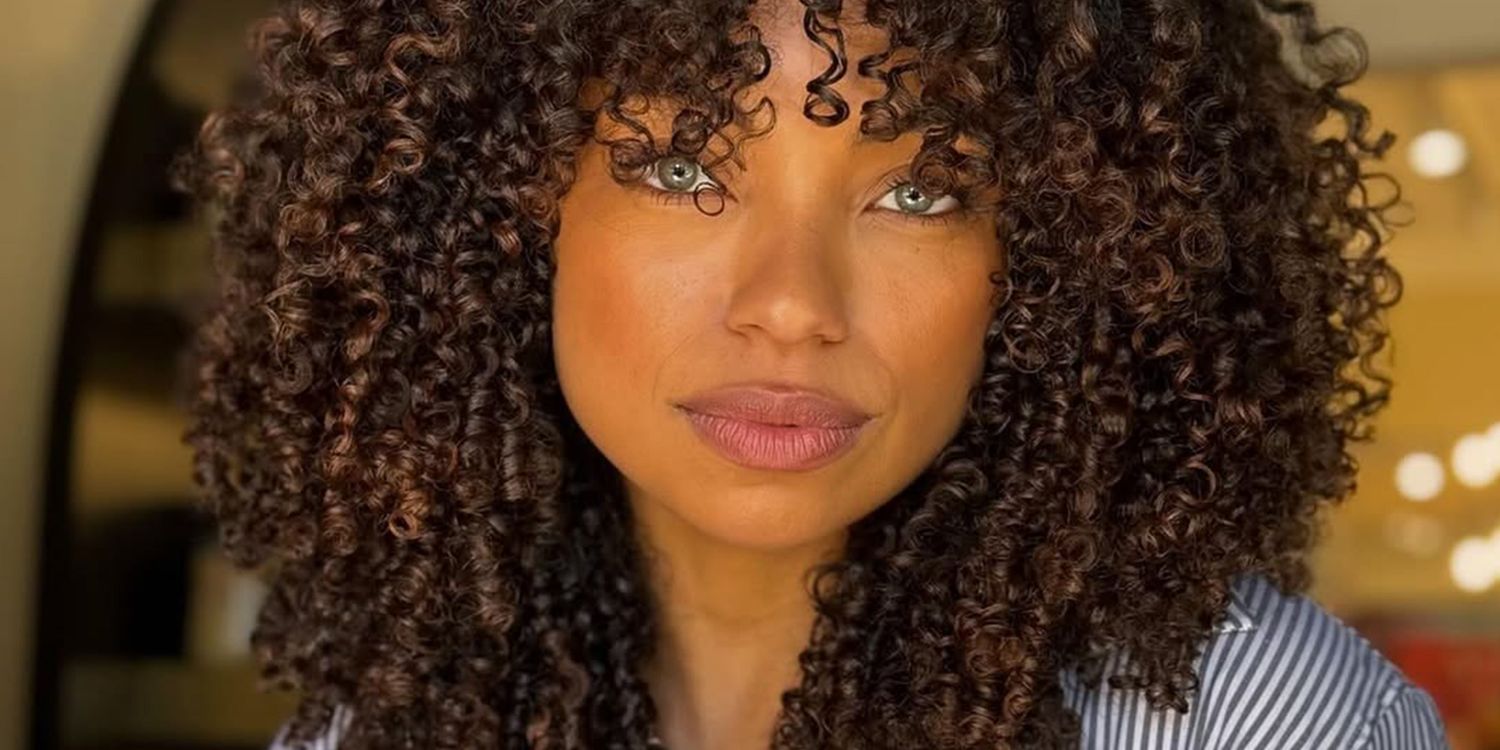 How To Moisturize Coily and Curly Hair, According to Textured Hair Experts